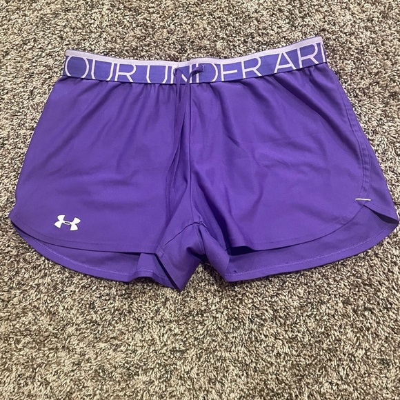 Purple underarmour shorts - Picture 1 of 2